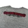 Chrome Hearts T-Shirt mit V-Ausschnitt und Rückenaufdruck in Grau/Rot Chrome Hearts T-Shirt mit V-Ausschnitt und Rückenaufdruck in Grau/Rot