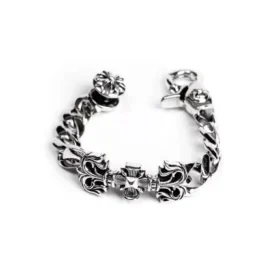 Filigranes Armband mit quadratischem Kreuzclip